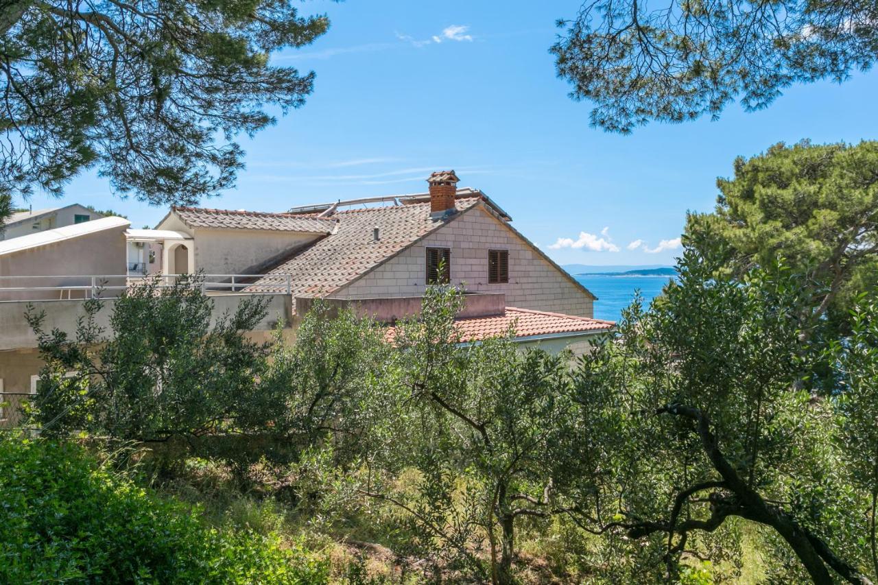 Apartments By The Sea Brela, Makarska - 18356 Екстериор снимка