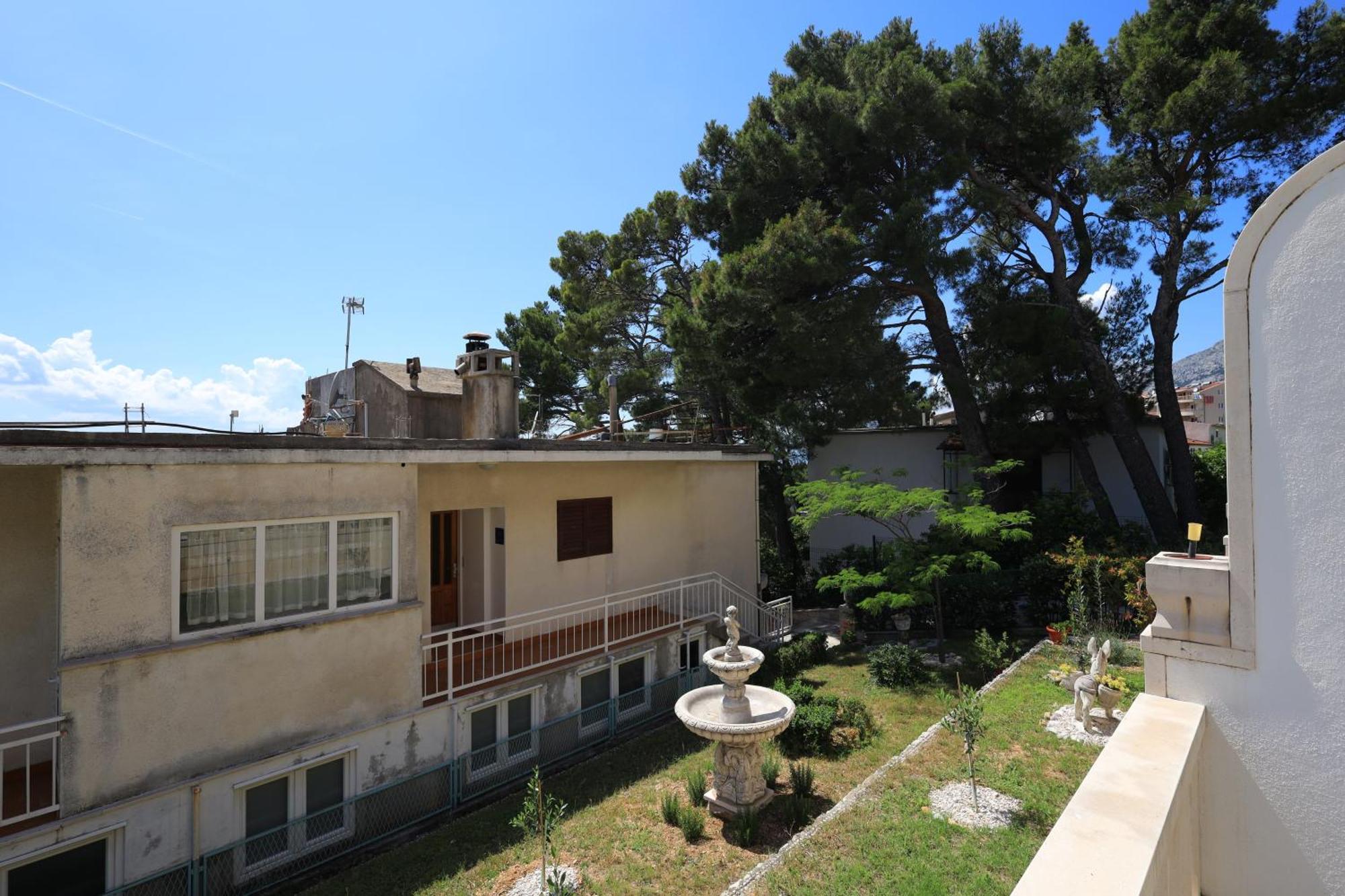 Apartments By The Sea Brela, Makarska - 18356 Екстериор снимка